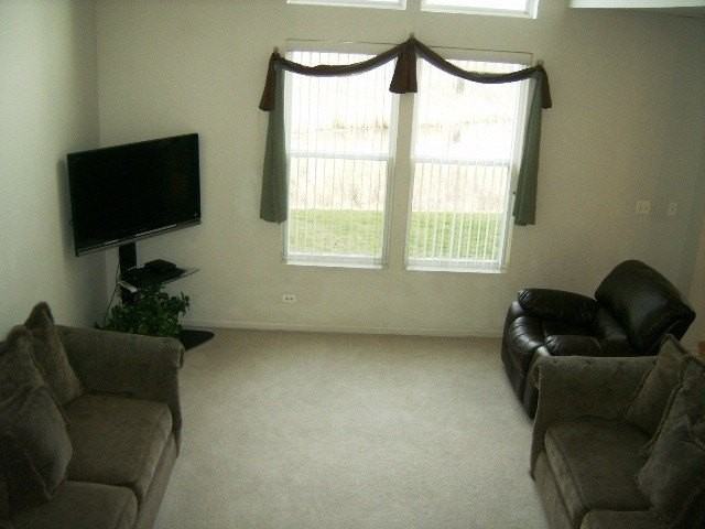 457 Metropolitan Street - Photo 4 of 21