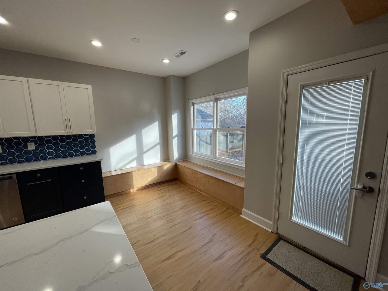 103 Mickelo Ln - Photo 4 of 9