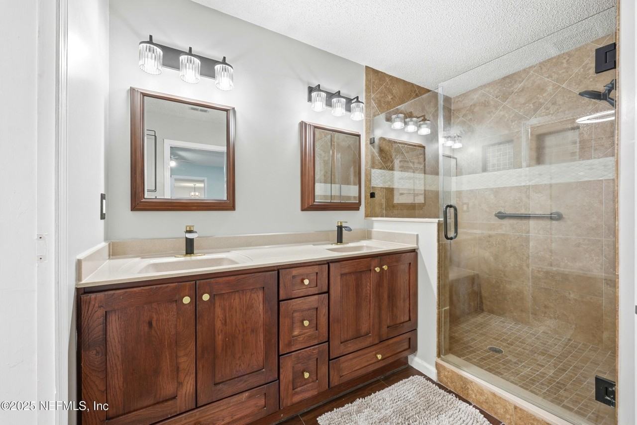 14049 Broken Bow Dr N - Photo 6 of 45