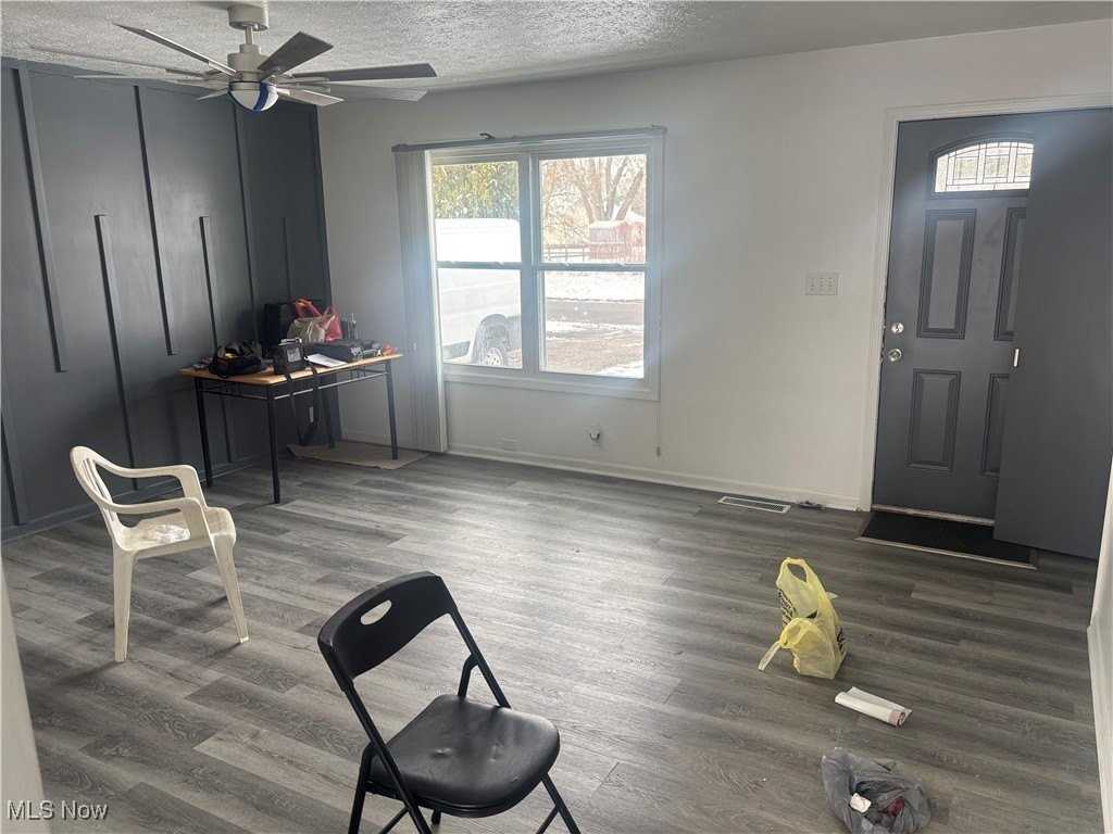 274 Haven Ave - Photo 6 of 9