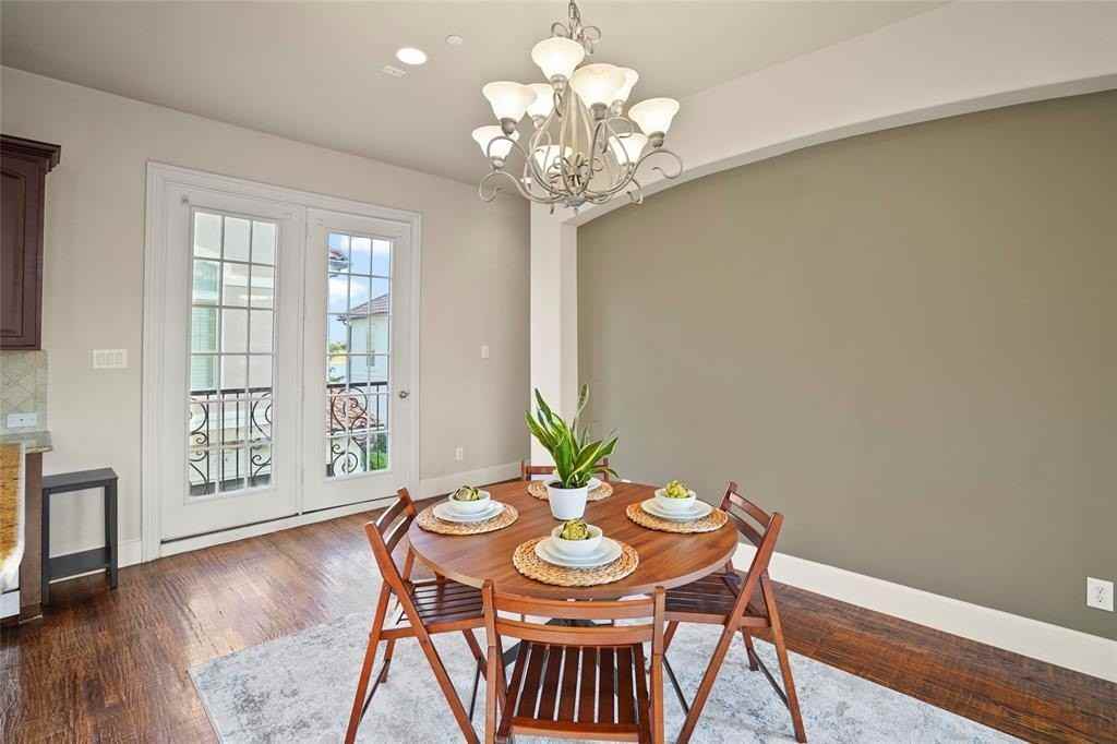 6748 Plaza Via - Photo 6 of 31