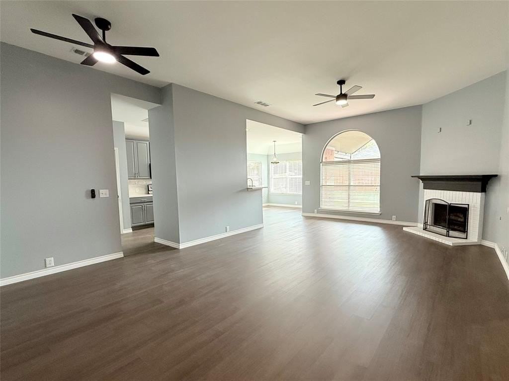 1004 Broken Spoke Dr - Photo 3 of 23