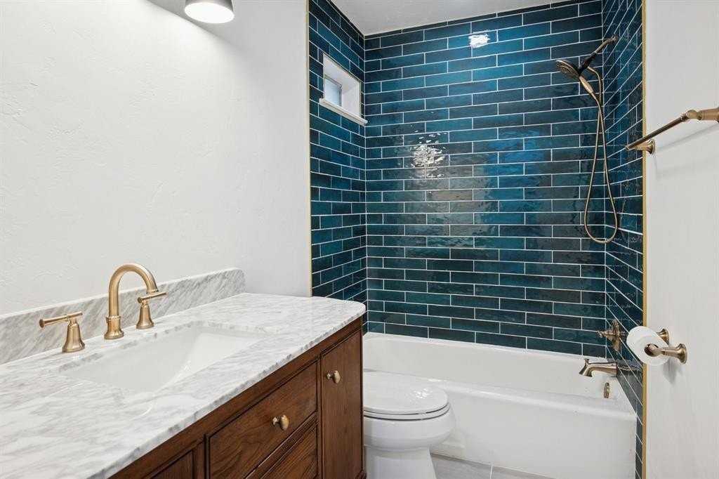 7626 Dentcrest Dr #7628 - Photo 7 of 14