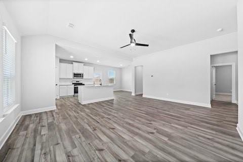 2004 Hardwick Dr - Photo 2 of 18