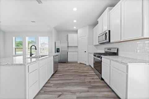 2004 Hardwick Dr - Photo 3 of 18