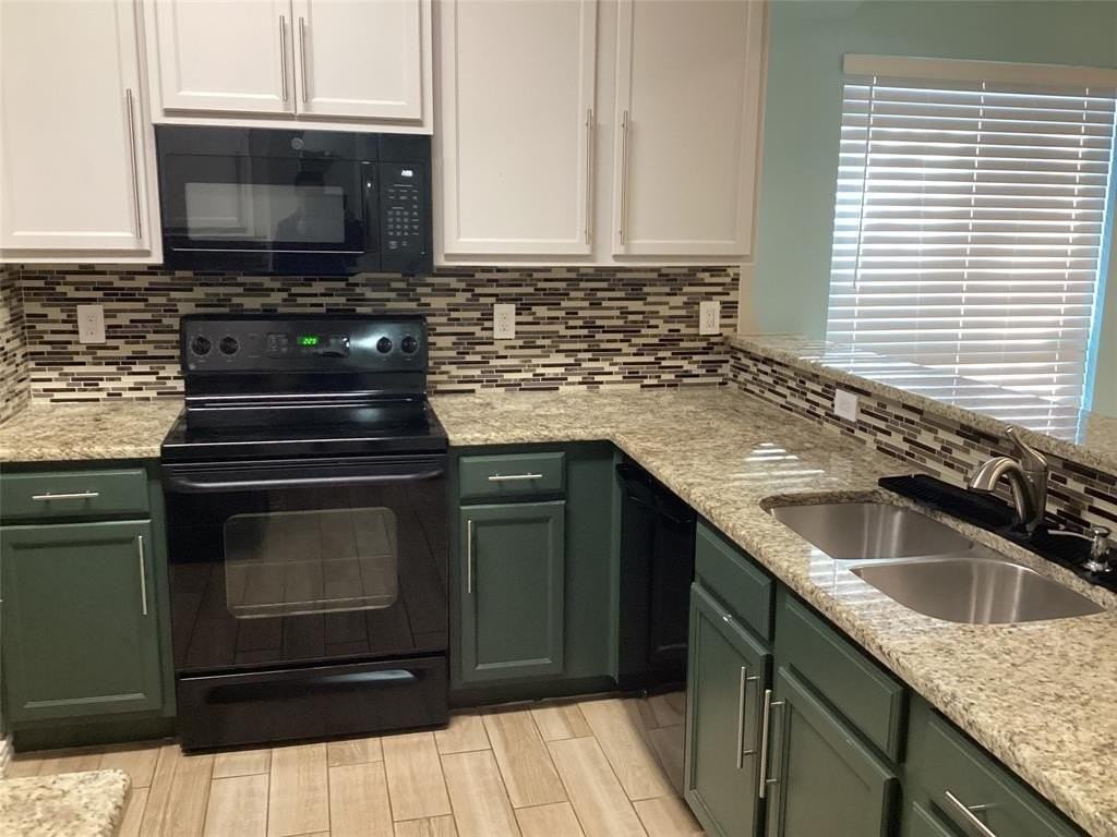 3721 Oak St - Photo 4 of 16