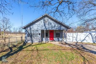 218 North Fourth Street West - Photo 1 of 1