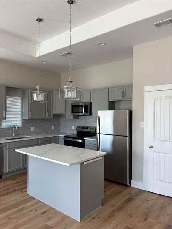 911 Nata Ln - Photo 2 of 7