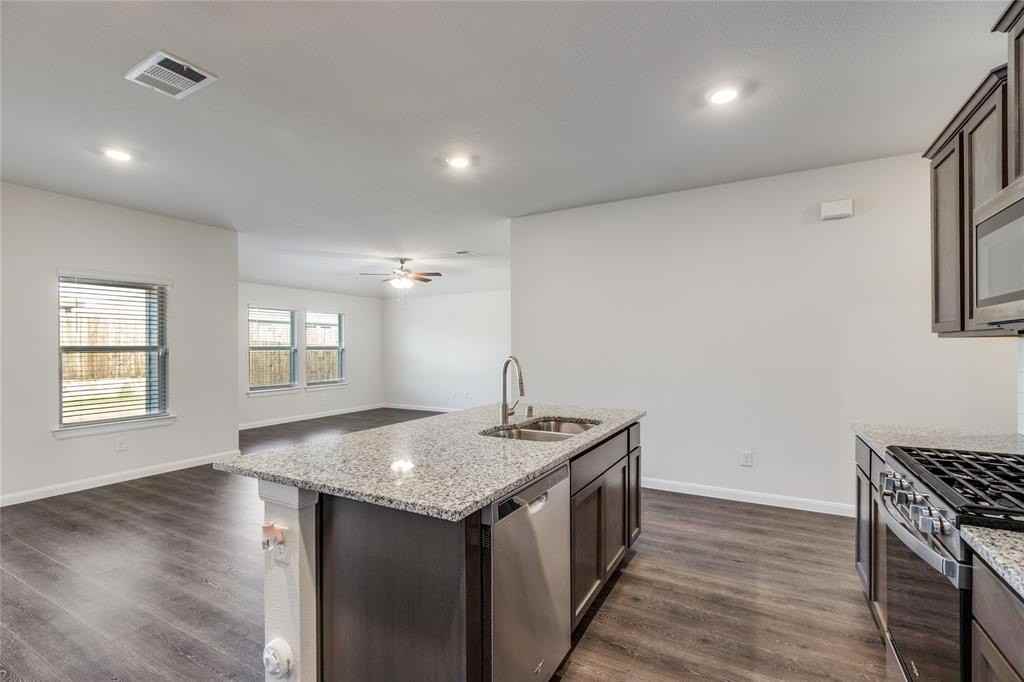 504 Stampede Lane - Photo 7 of 13