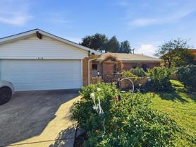 3718 West Rochelle Road - Photo 1 of 1