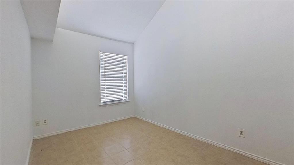 1861 Woodhall Way - Photo 7 of 13