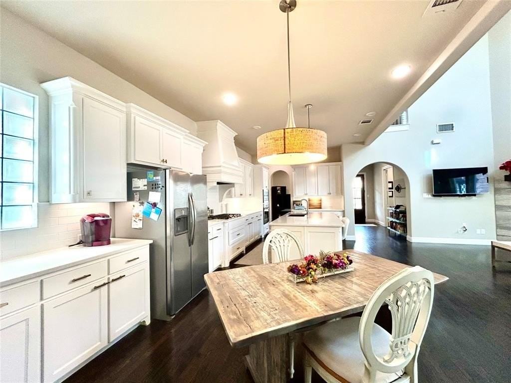 2852 Amesbury - Photo 6 of 21