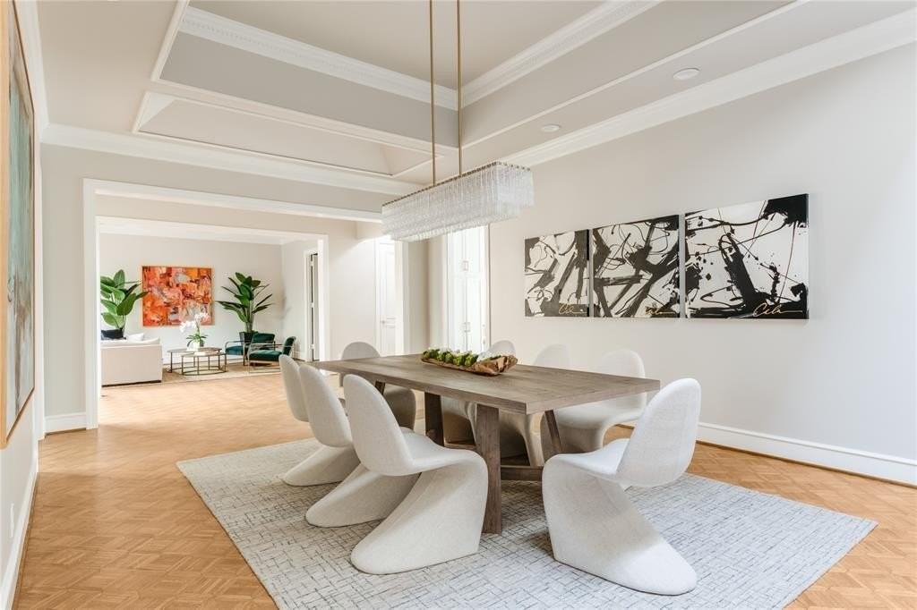 29 Saint Laurent Pl - Photo 4 of 23