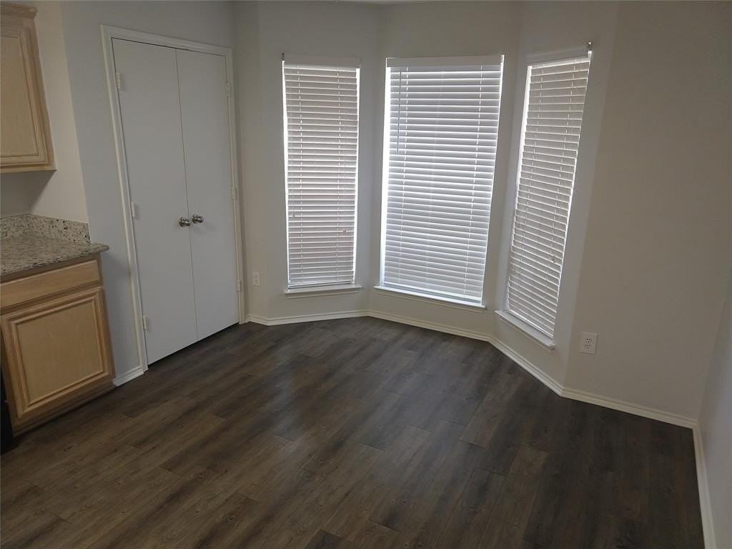 5706 Vandalia Trl - Photo 7 of 21