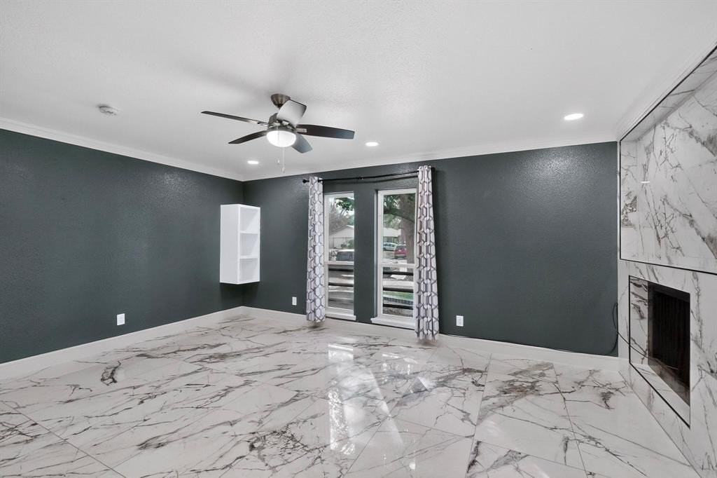 4006 Mayflower Drive - Photo 7 of 40