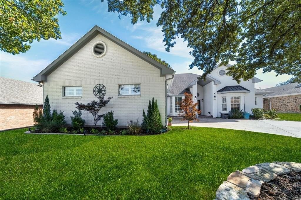 4112 Fairlakes Ct - Photo 3 of 35