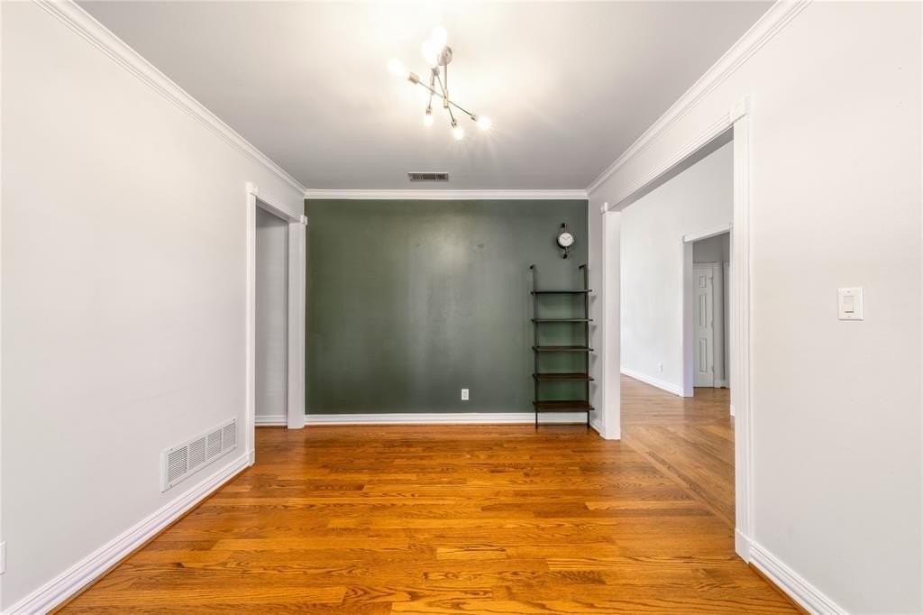 4112 Fairlakes Ct - Photo 7 of 35