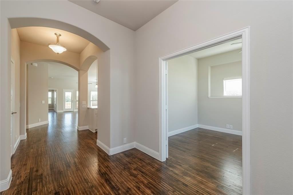 2814 Chert Ct - Photo 4 of 35