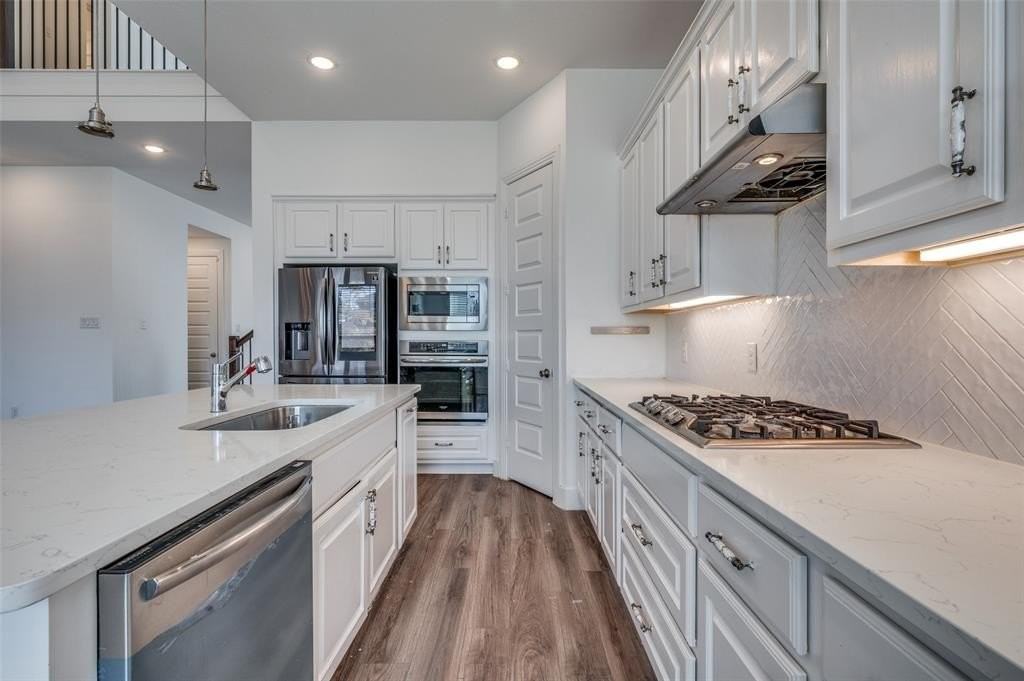 3815 Blue Yucca Ln - Photo 6 of 37