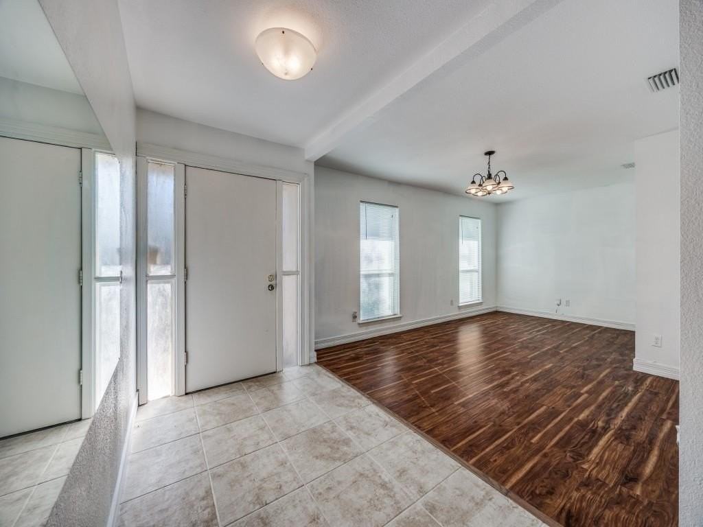 416 Cambridge Dr - Photo 2 of 23