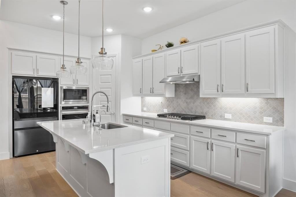 1255 Sumner Street - Photo 7 of 40