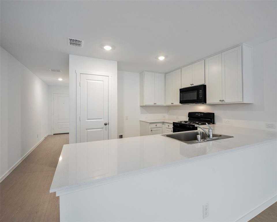 1219 Falcon Heights Drive - Photo 4 of 21