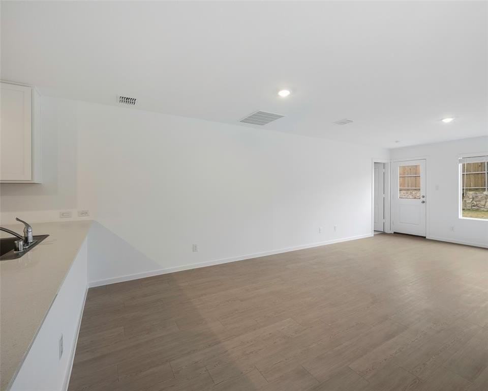 1219 Falcon Heights Drive - Photo 5 of 21