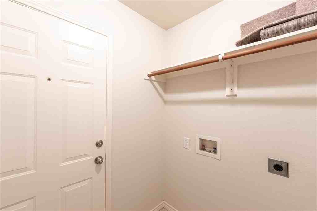 1627 Balboa Ln - Photo 6 of 23