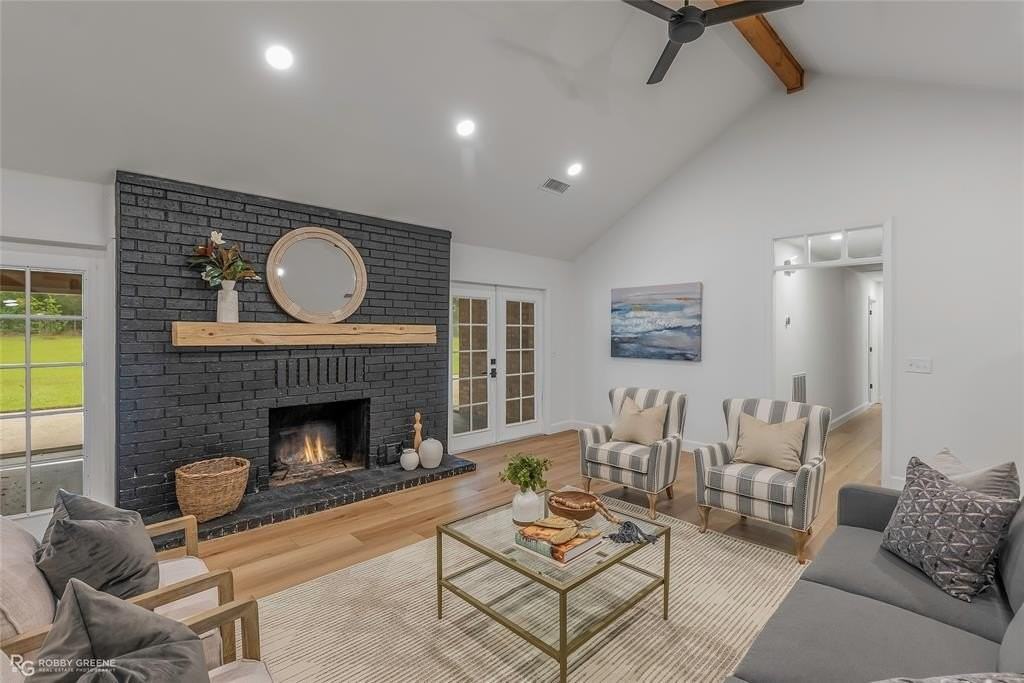 4131 Waller Dr - Photo 5 of 40