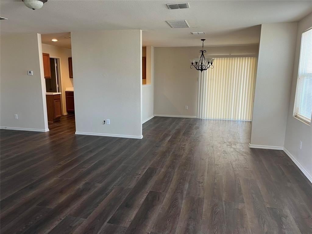 10548 Flagstaff Run - Photo 4 of 20