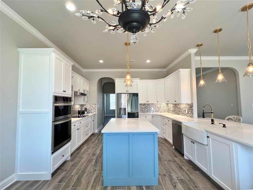 101 Hearthstone Ct - Photo 7 of 32