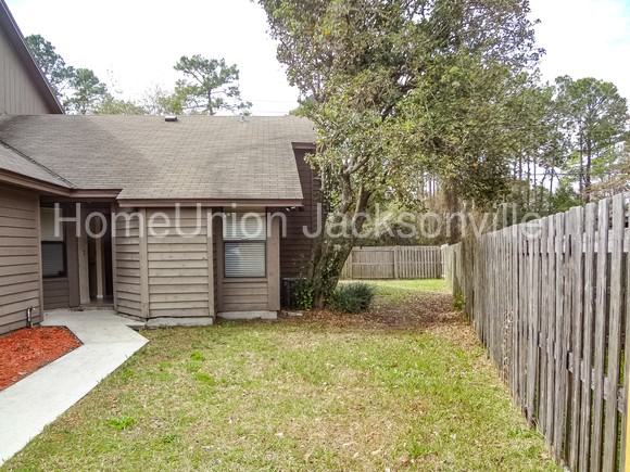 4208 Polo Ct - Photo 3 of 16