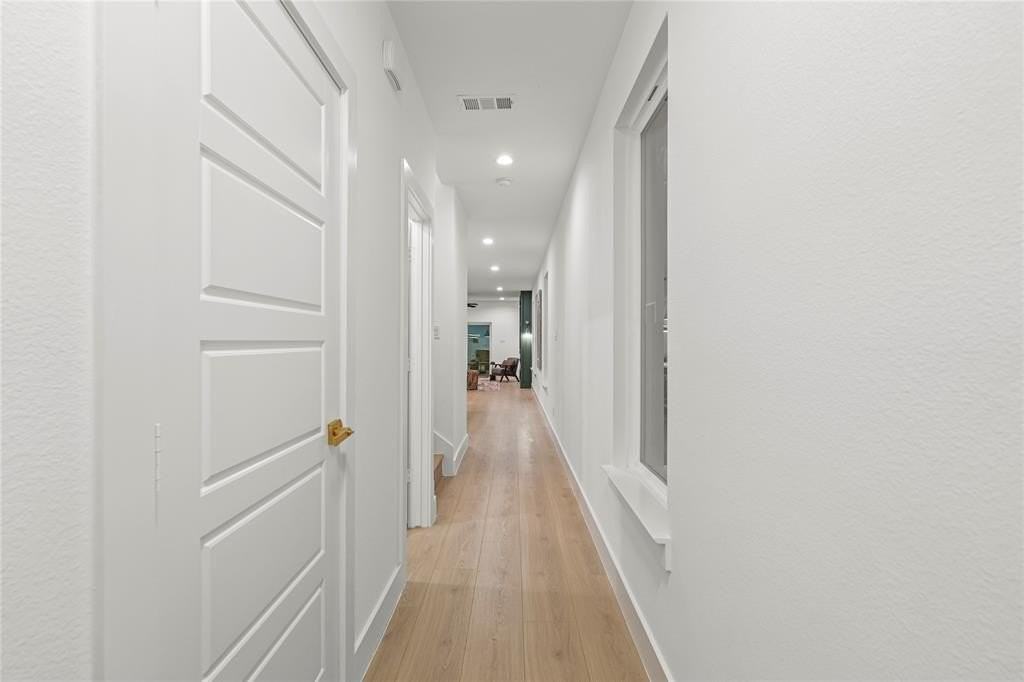 2333 Bethurum Avenue - Photo 3 of 22