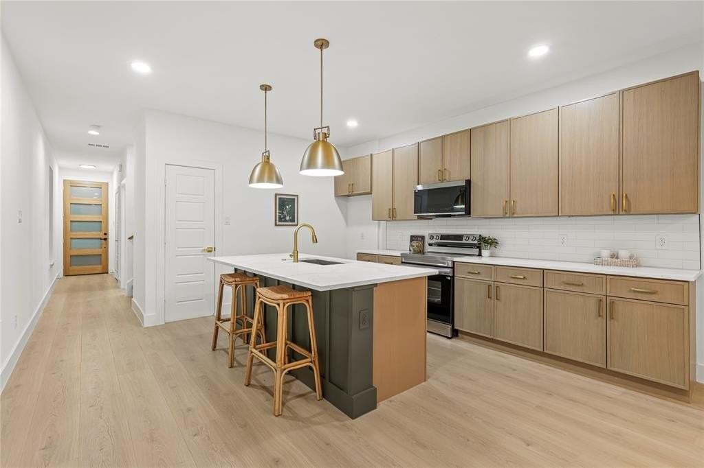 2333 Bethurum Avenue - Photo 6 of 22