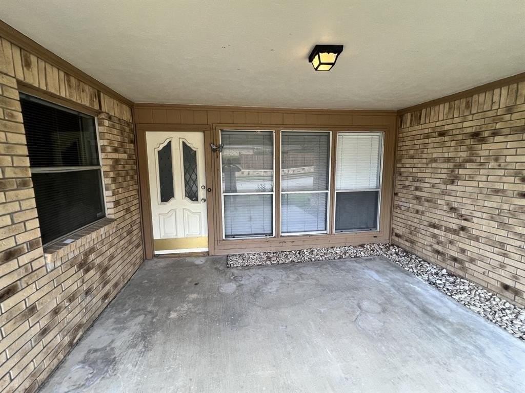 2029 Springwood Pl #B - Photo 2 of 15