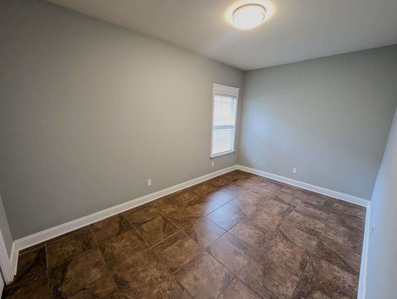 116 Alder Ave Se - Photo 4 of 30