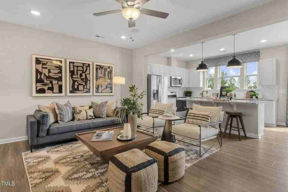 139 Siebold Street ##463 - Photo 3 of 24