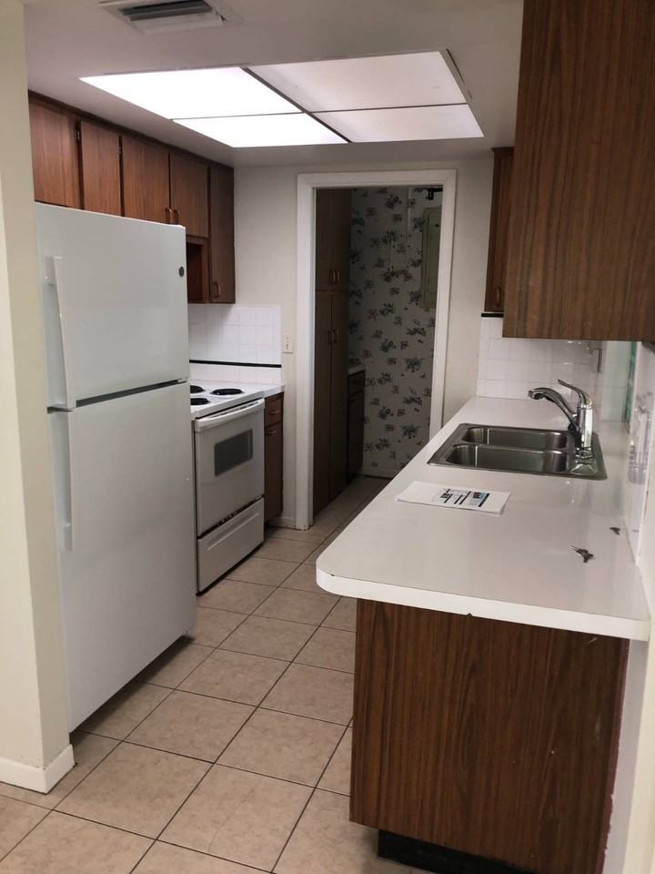 4223 100th Ave N - Photo 5 of 9