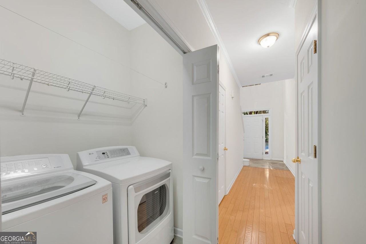 4188 Rogers Creek Court - Photo 4 of 11