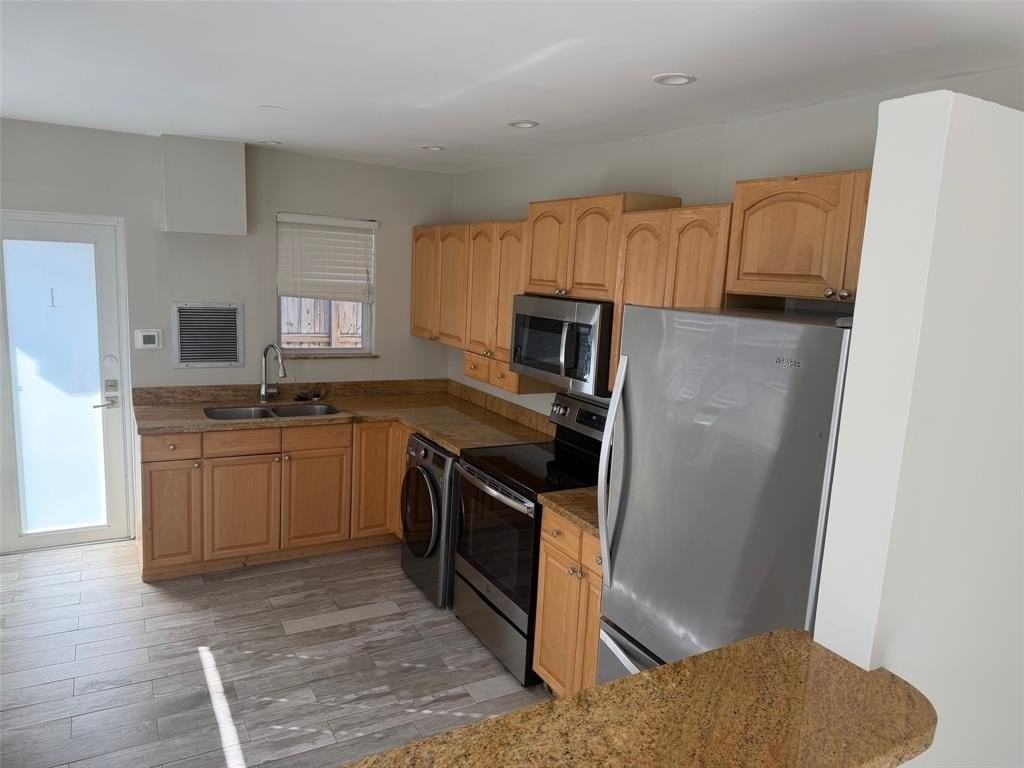 2051 Ne 56th St #1 - Photo 2 of 12