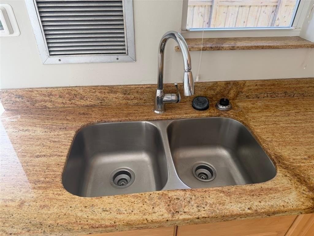 2051 Ne 56th St #1 - Photo 3 of 12