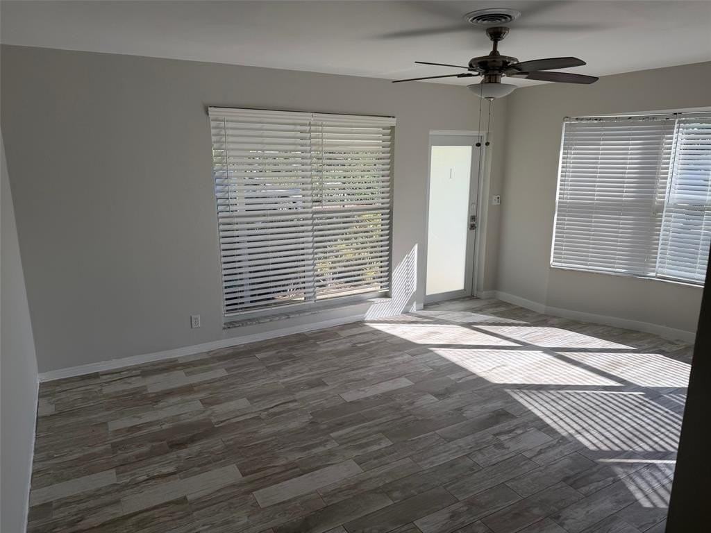 2051 Ne 56th St #1 - Photo 5 of 12