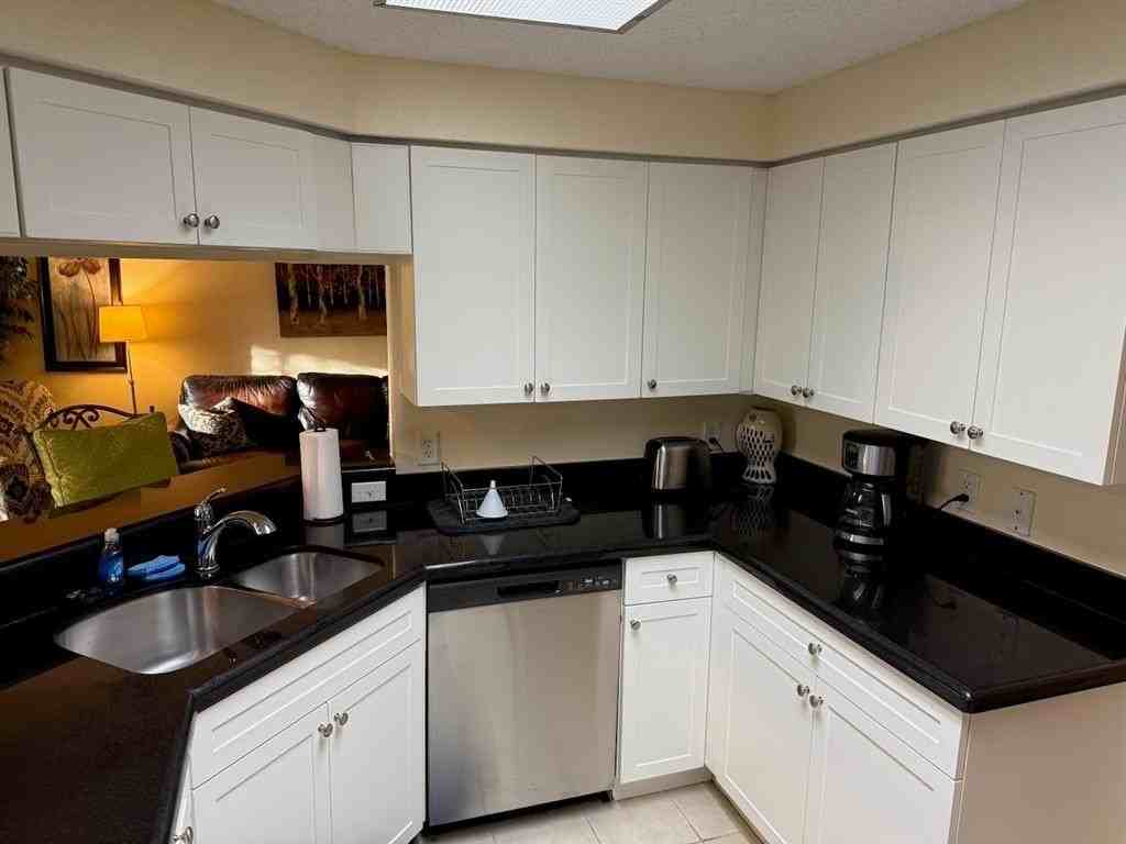 2730 Anzio Ct #305 - Photo 7 of 23