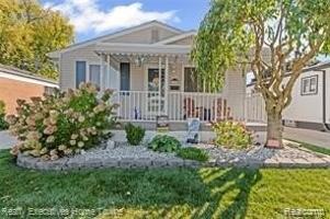 featured image of 19430 Williamson Street