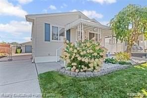 19430 Williamson St - Photo 4 of 23