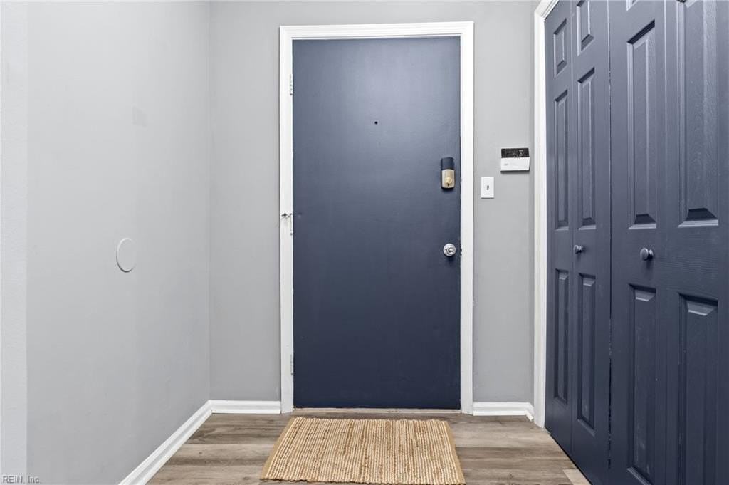 121 Cape Dorey Dr - Photo 2 of 21