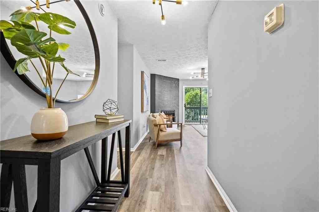 121 Cape Dorey Dr - Photo 3 of 21