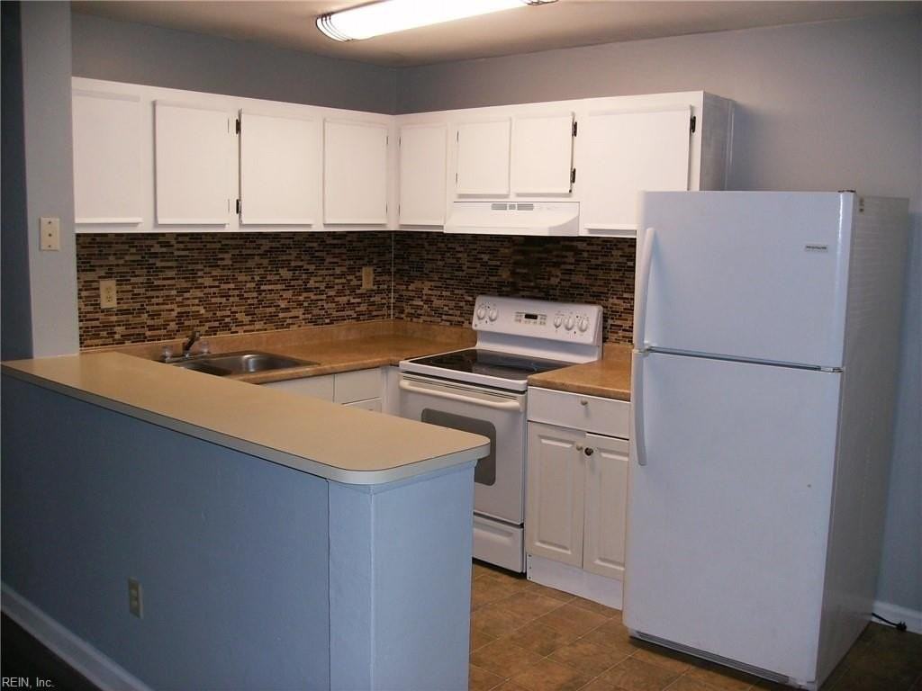 9611 12th Bay Street #2 - Photo 5 of 10