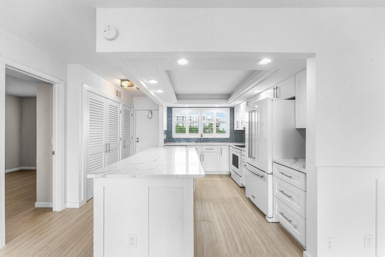 2004 S Federal Hwy #D403 - Photo 2 of 35