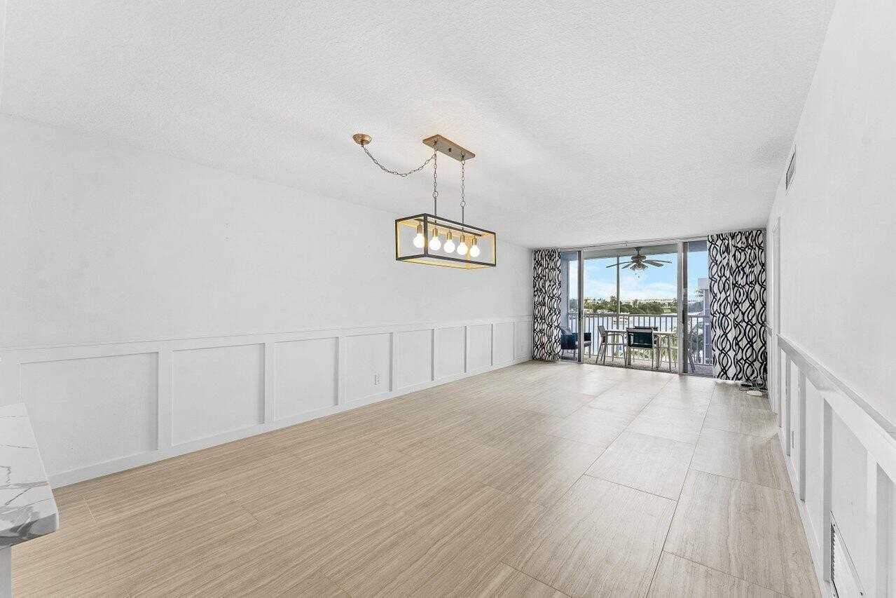 2004 S Federal Hwy #D403 - Photo 7 of 35